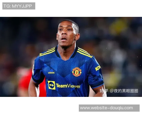 曼联与阿尔克马尔激战正酣比分揭晓引发球迷热议